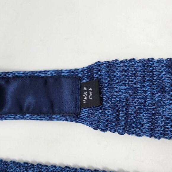 ESQUIRE POLYESTER KNIT SQUARE TIP TIE TEXTURED MARBLED BLUE 2.5" X 56" - Picture 3 of 3